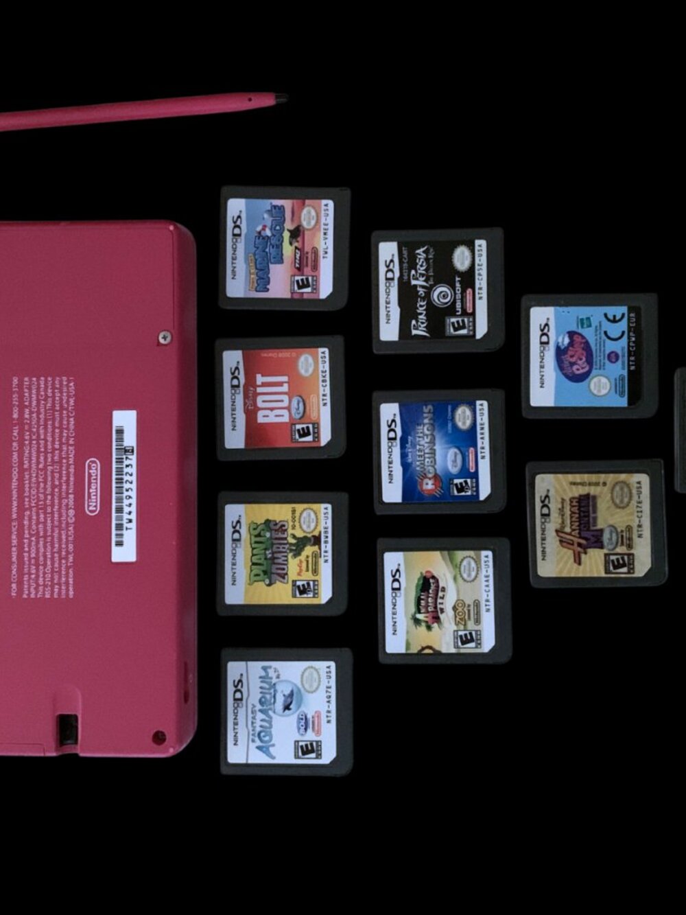Nintendo DS Lite Magenta Portable Gaming System & bundle of Games - Picture 7 of 7